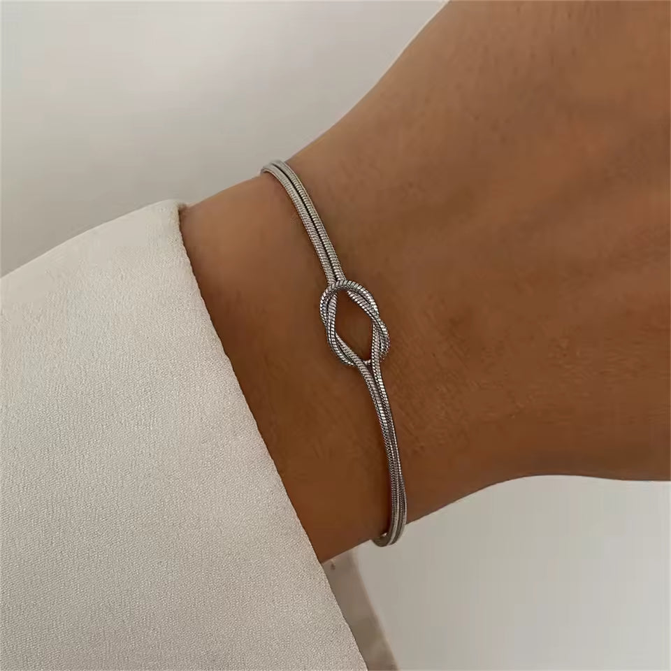 The Forever Knot Bracelet Silver