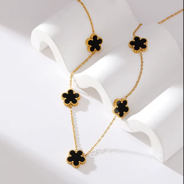 Clover Necklace Gold / Black
