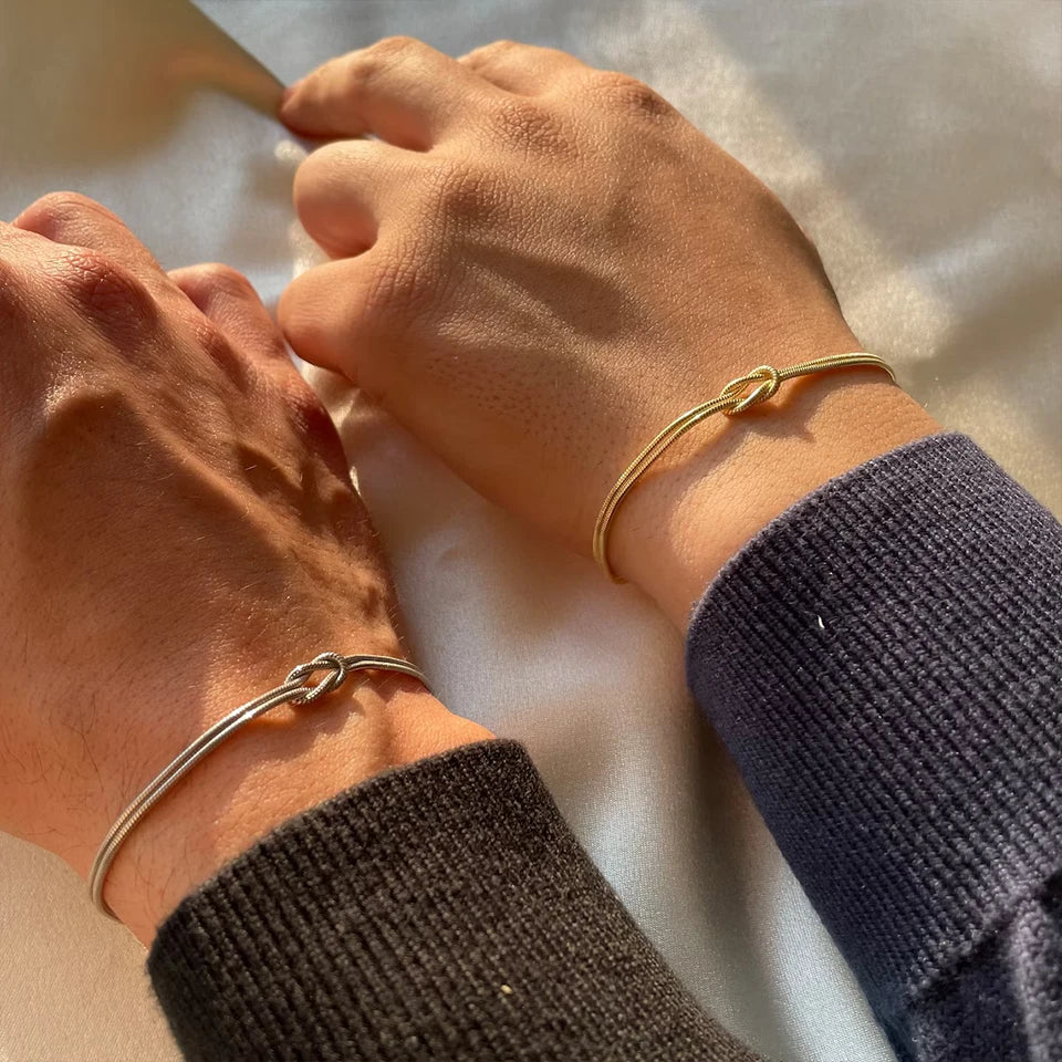 The Forever Knot Bracelet Silver